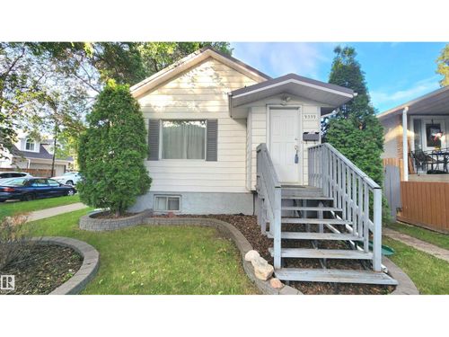 9359 92 St Nw, Edmonton, AB, T6C3R8 | Card Image