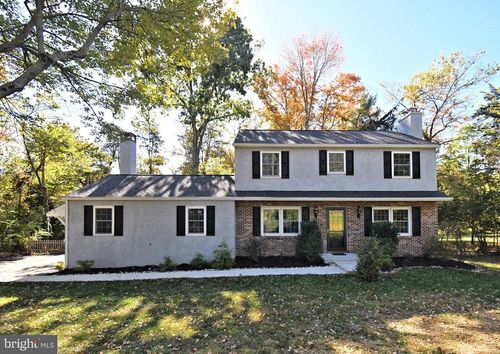 838 Store Rd, HARLEYSVILLE, PA, 19438-2831 | Card Image