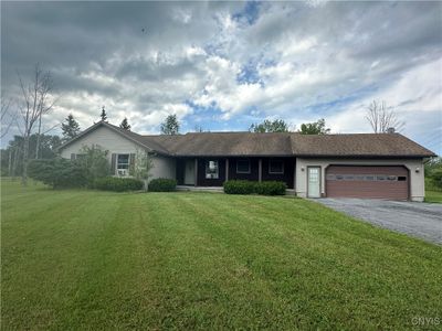 10153 Burton Manor, House other with 3 bedrooms, 2 bathrooms and null parking in Marcy NY | Image 1