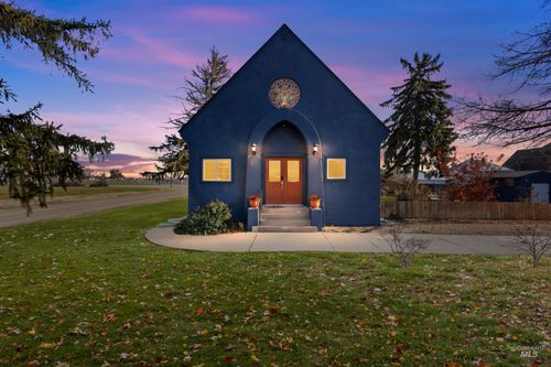 712 N 4th St, Parma, ID, 83660-5554 | Card Image