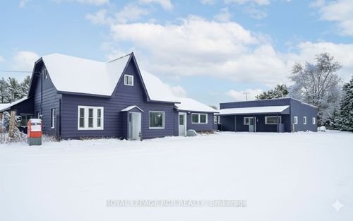 {{alt}} | Card Image