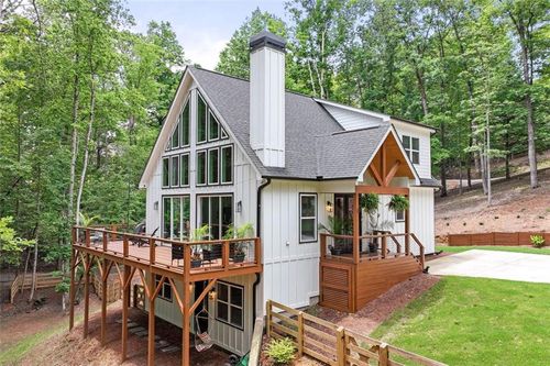 6553 Woodhill Cir, Gainesville, GA, 30506-5493 | Card Image