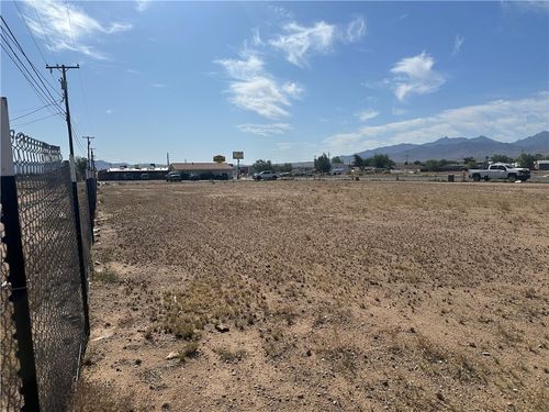 2695 E Northern Ave, Kingman, AZ, 86409-2601 | Card Image