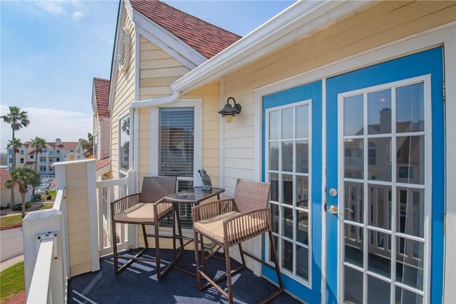 Ready to watch the sunrises each morning from this east facing studio condo? | Image 21