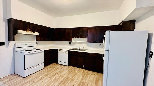 APT-8 - 1310 N Combee Rd, House other with 2 bedrooms, 1 bathrooms and null parking in LAKELAND FL | Image 5