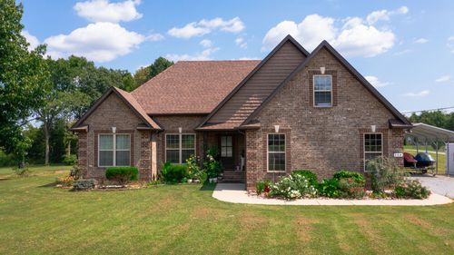 120 Pleasant Way, Shelbyville, TN, 37160-5582 | Card Image