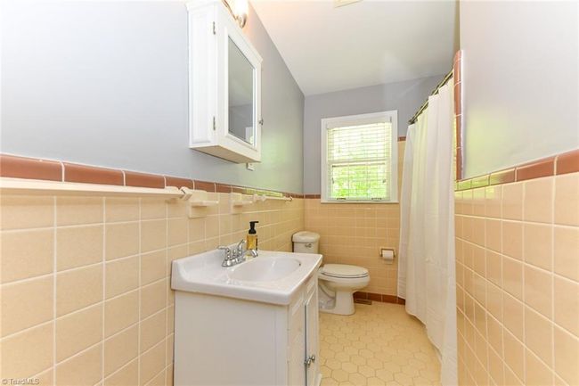 1102 Forest Hill Dr, House other with 3 bedrooms, 2 bathrooms and null parking in Greensboro NC | Image 18