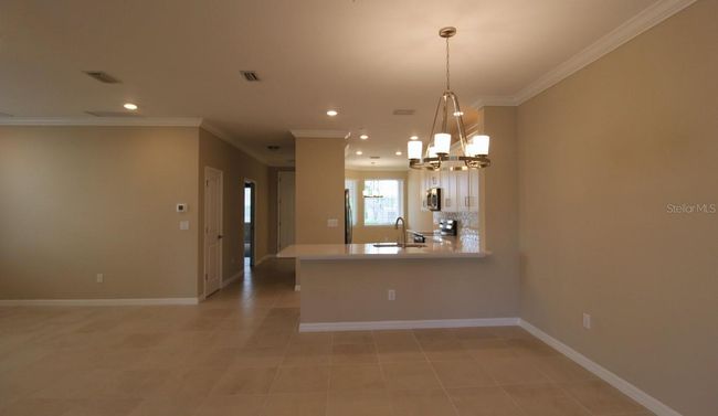 Living Area | Image 8