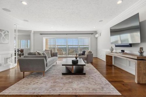 apt-2005-121 W 48th St, Kansas City, MO, 64112-3917 | Card Image