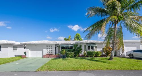 8201 Nw 59th Ct, Tamarac, FL, 33321-4210 | Card Image