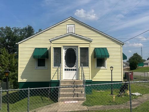 1332 10th St, West Portsmouth, OH, 45663-5813 | Card Image