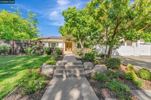 1675 Saint David Dr, Danville, CA, 94526-5354 | Card Image