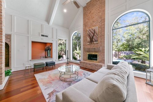 11818 Castle Ridge Dr, Houston, TX, 77077-2611 | Card Image