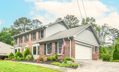 830 Montego Way Sw, Lilburn, GA, 30047-4233 | Card Image