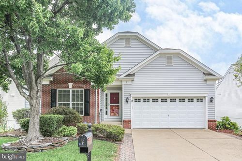 7 Carson Dr, FREDERICKSBURG, VA, 22406-8424 | Card Image