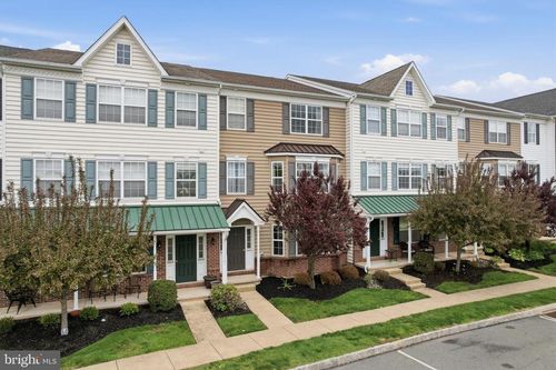 2026 Berkeley Dr, PENNSBURG, PA, 18073-1124 | Card Image