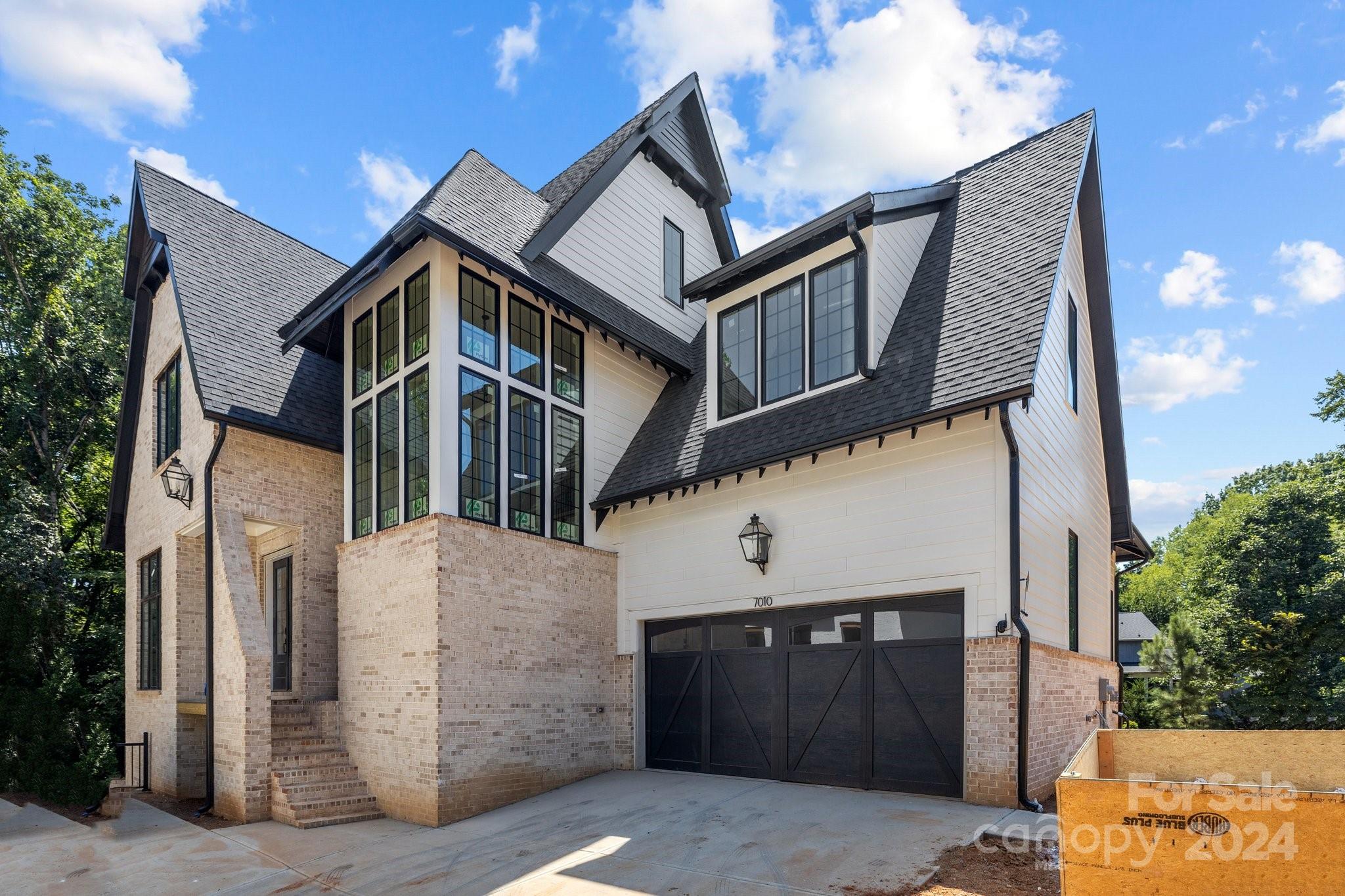 Chateau Bordeaux Ln, Charlotte, NC 28270