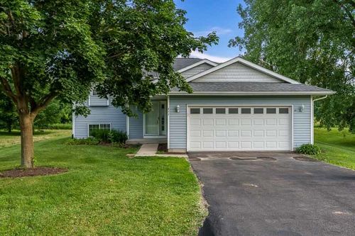 411 Benedict Dr Sw, Poplar Grove, IL, 61065-8973 | Card Image