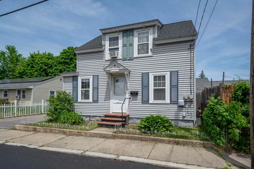 134 Ash St, Nashua, NH, 03060-4568 | Card Image