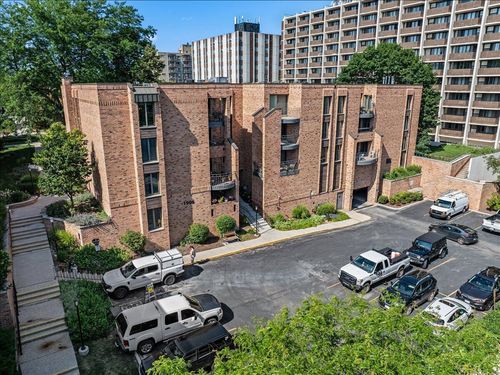 149-1906 E Shorewood Boulevard, Shorewood, WI, 53211 | Card Image