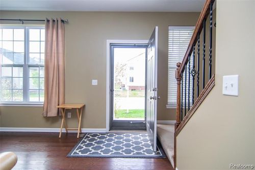 51171 Brompton, Novi, MI, 48374-1017 | Card Image