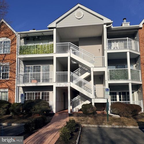 11 Lehavre Ct, HAMILTON, NJ, 08619-4720 | Card Image