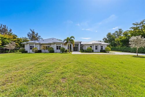 2400 Sw 112th Ave, Davie, FL, 33325-4817 | Card Image