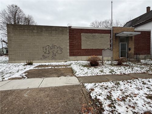19 Pauline St, Buffalo, NY, 14214-2429 | Card Image