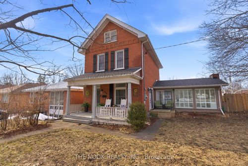 264 Bennet St, Peterborough, ON, K9H5B9 | Card Image