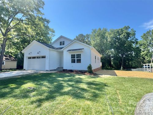 417 W Westview St, Gastonia, NC, 28052-0192 | Card Image