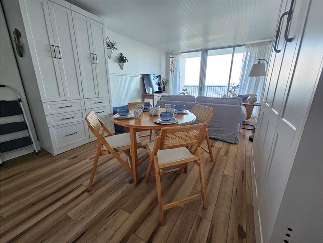 APT-804 - 415 E Beach Dr, Condo with 0 bedrooms, 1 bathrooms and null parking in Galveston TX | Image 14