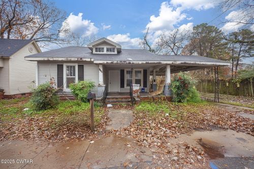 704 N 17th Ave, Humboldt, TN, 38343-2535 | Card Image