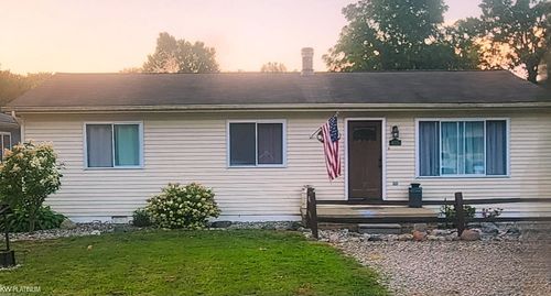 4575 Braidwood Dr, White Lake, MI, 48383-1409 | Card Image
