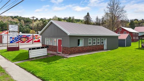 9 N Main St, Newark Valley, NY, 13811-3607 | Card Image
