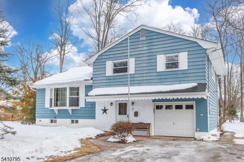 5 Beechwood Dr, Succasunna, NJ, 07876-1137 | Card Image