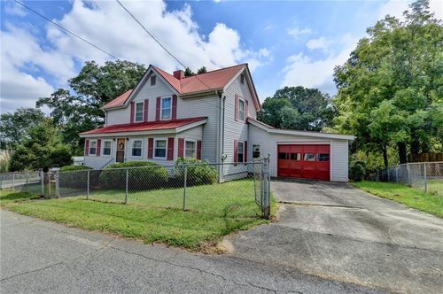 37 Spring St, Gainesville, GA, 30501-2550 | Card Image
