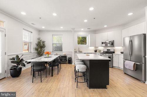 unit-2-9486 Virginia Center Blvd, VIENNA, VA, 22181-4804 | Card Image