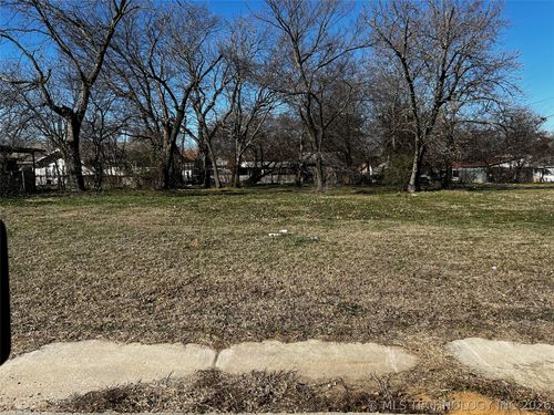 711 E Main St, Ardmore, OK, 73401-7929 | Card Image