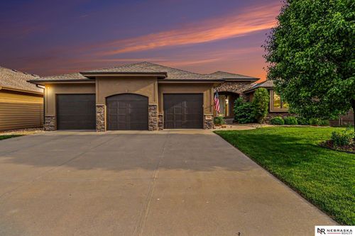 19615 Brookside Lane, Gretna, NE, 68028 | Card Image