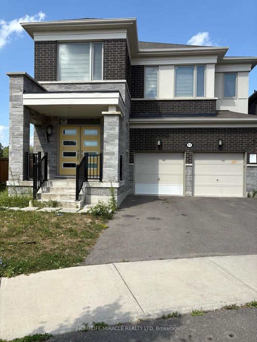 main-floor-17 Divers Road S, Brampton, ON, L7A5C8 | Card Image