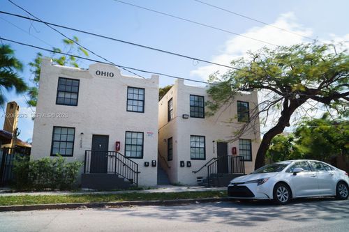 b-2-1068 Nw 5th St, Miami, FL, 33128-1117 | Card Image