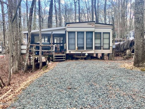 102 Deer Run, Milford, PA, 18337-4101 | Card Image