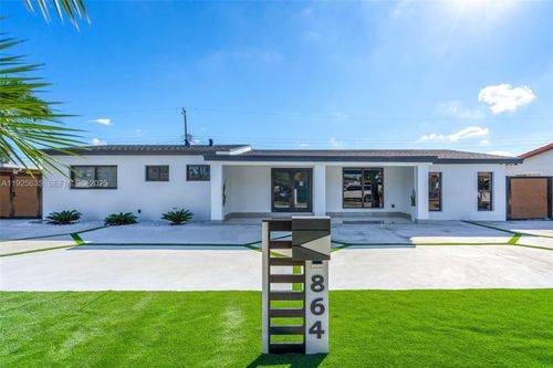 864 W 69th Pl, Hialeah, FL, 33014-5216 | Card Image