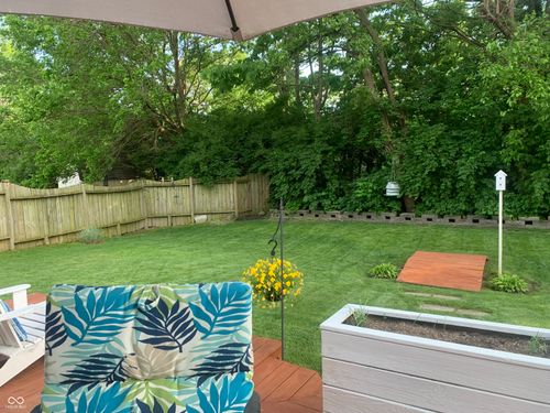 853 Westpointe Dr, Shelbyville, IN, 46176-2463 | Card Image