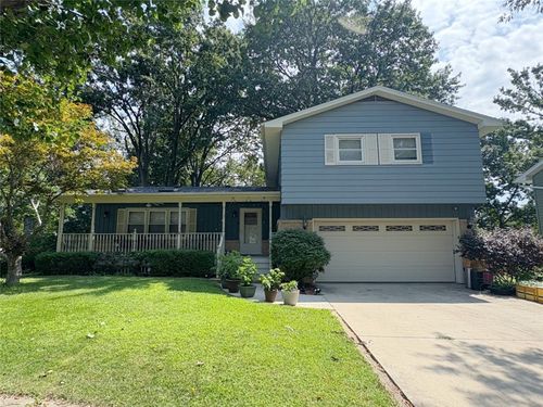 4636 Lawson Dr, Decatur, IL, 62526-1132 | Card Image