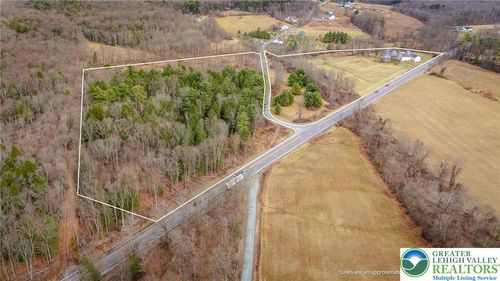 30 Lime Kiln Dr, Andreas, PA, 18211-3054 | Card Image