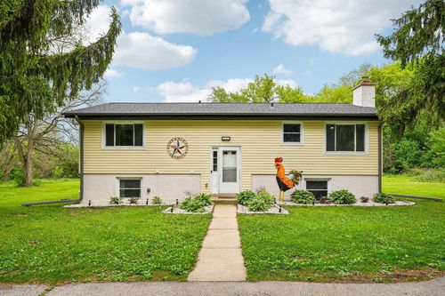 S55W33749 County Road Zz, North Prairie, WI, 53153-9411 | Card Image