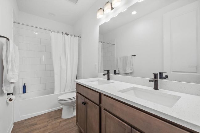 8330 Abalone Loop, House other with 3 bedrooms, 3 bathrooms and null parking in Parrish FL | Image 28