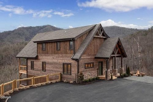 1563 Mountain Dreams Way, Sevierville, TN, 37862 | Card Image