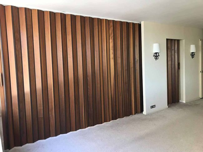 Divider between bedroom & living room fully closed | Image 13